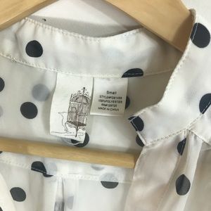 Francesca's Collections Tops - FRANCESCA'S | Chiffon Polka Dot Tunic Tab Sleeves Francesca's Collections Tops - FRANCESCA'S | Chiffon Polka Dot Tunic Tab Sleeves